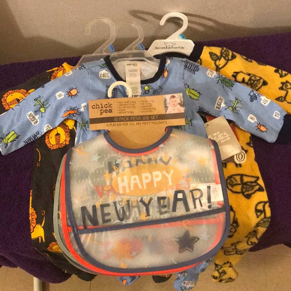 Chick Pea 10 Pack Peva Holidays Bib Set Plus 3 Footed Onesies NWT